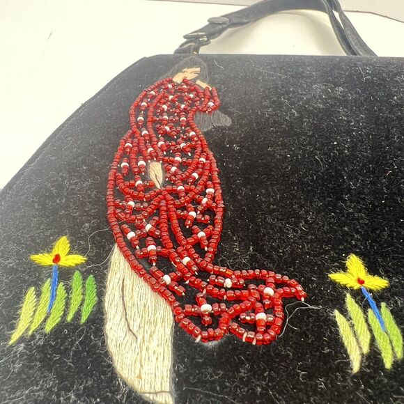 Black Velvet Embroidered Beaded Japanese Geisha Garden Purse - Picture 10 of 11